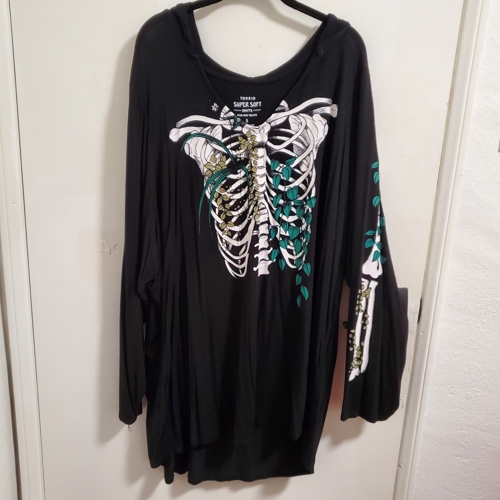 Torrid Super Soft Black Top with Hood and Skelton design
